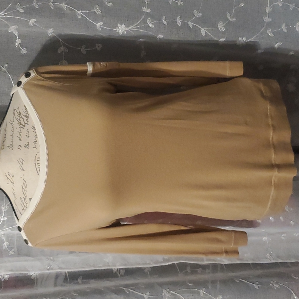 LAUREN Ralph Lauren womens size medium, long sleeve, boat neck khaki color shirt